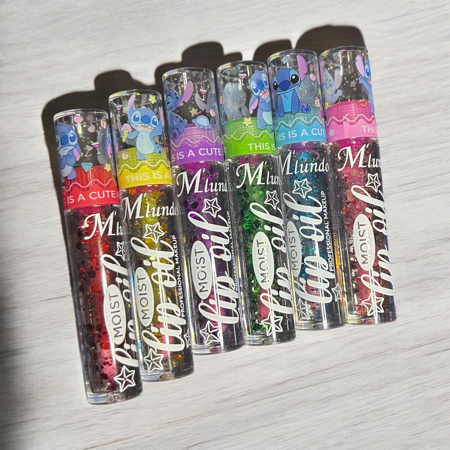 This is a cute animal Stitch Lip Oil M'lundo