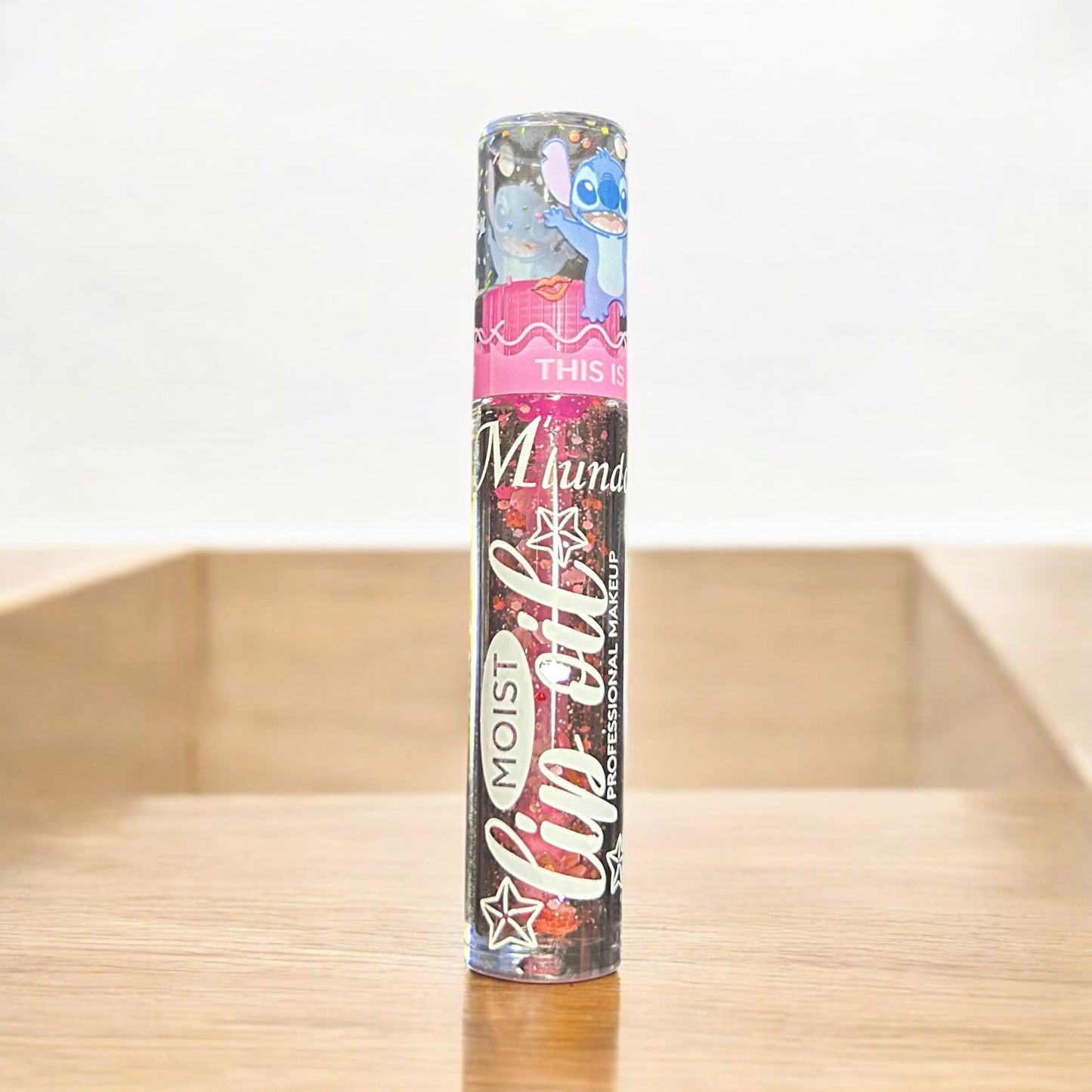 This is a cute animal Stitch Lip Oil M'lundo