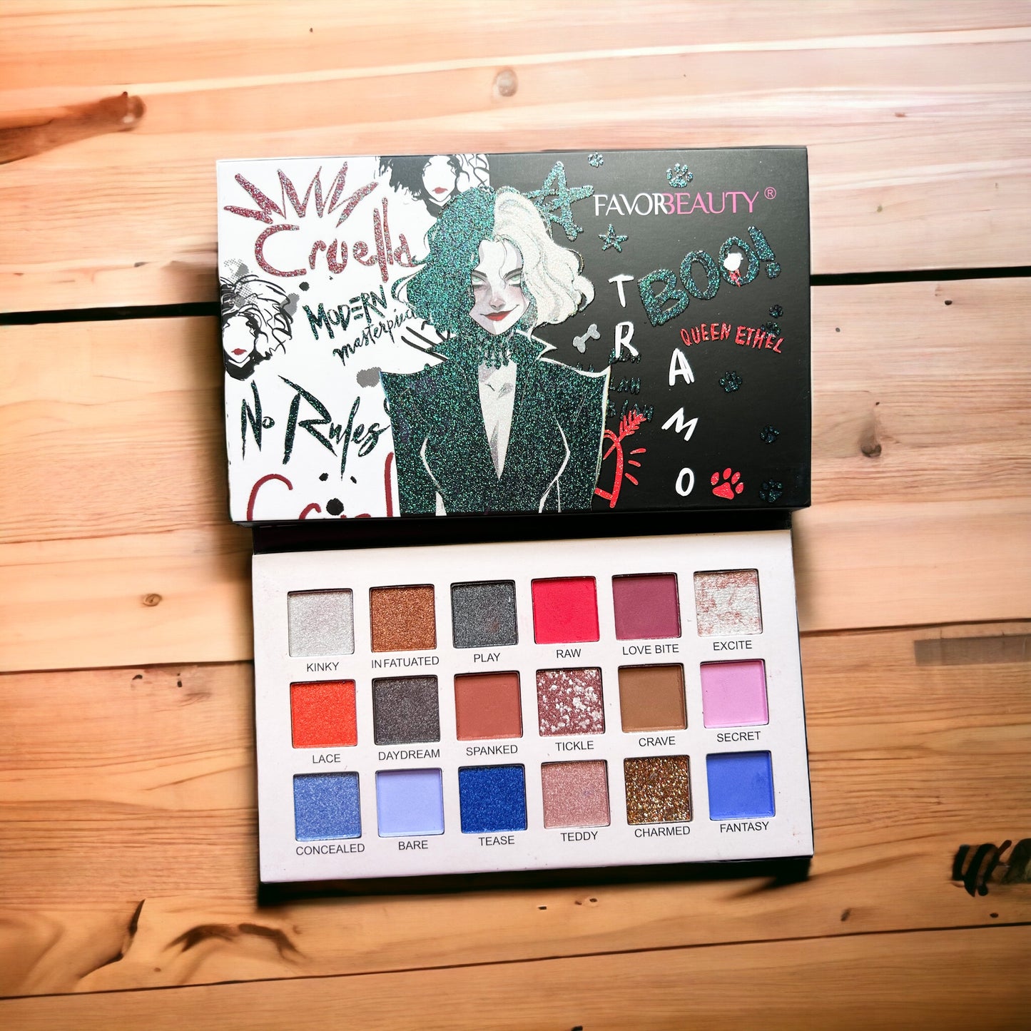 Cruella Collection Palette FavorBeauty