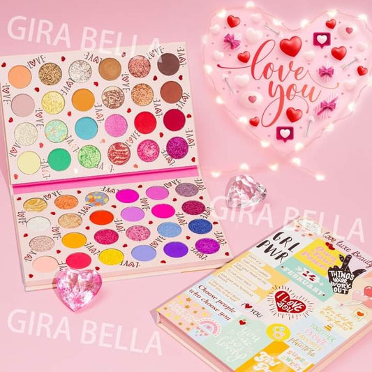 GRL PWR  Book - Gira Bella